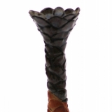 Arabica - søjlelignende objekt med trekantet fod, højde 31 cm